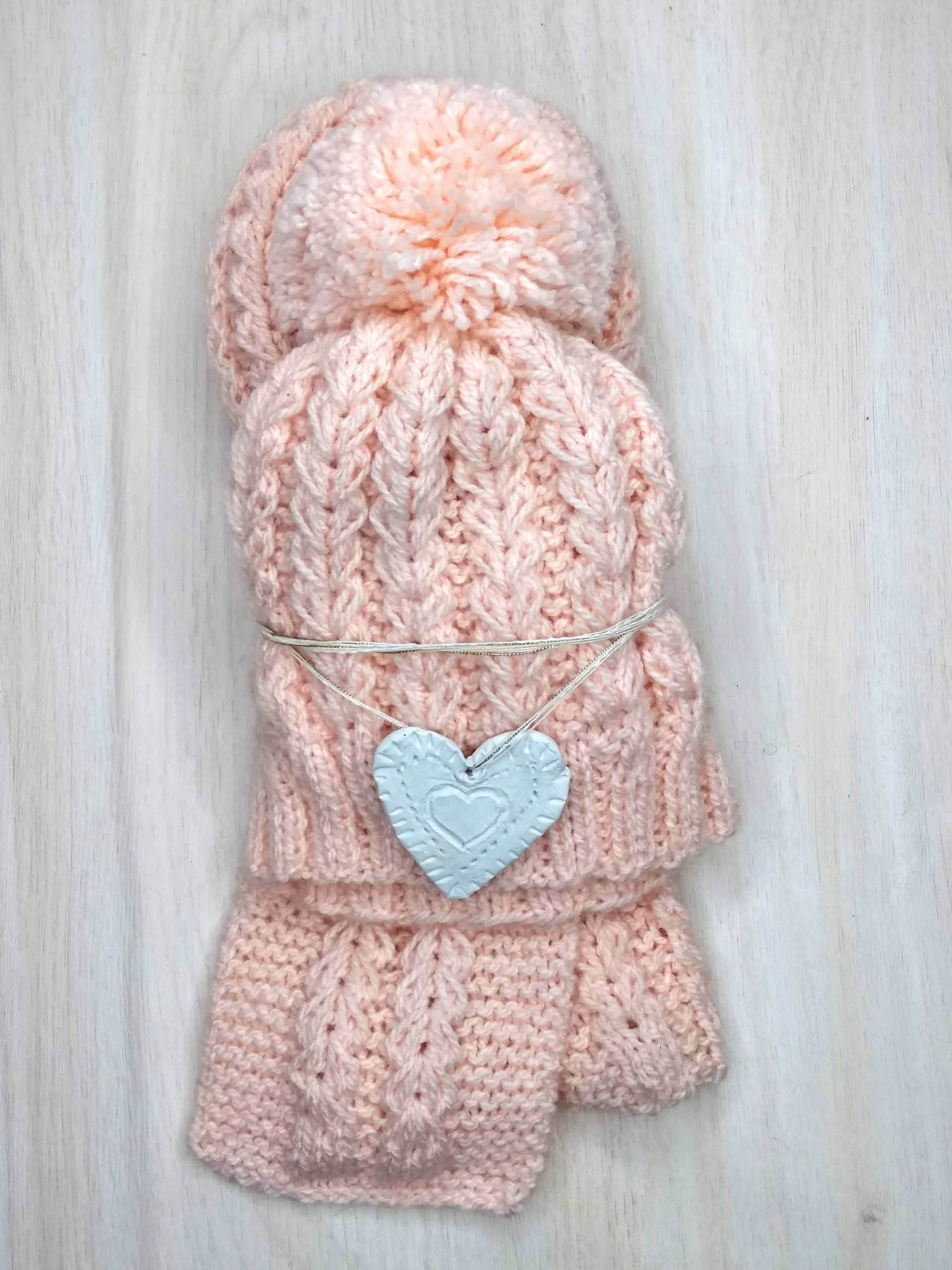 Knitted heart pattern set for toddlers